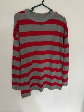 Gray & Red Striped Crewneck Sweater and shorts set